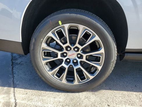 New 2026 GMC Yukon XL Denali image 6