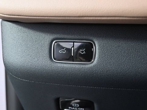 Used 2026 Lincoln Navigator Black Label AWD/4WD image 24