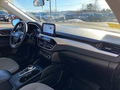 Certified 2022 Ford Escape SE w/ Convenience Package image 25