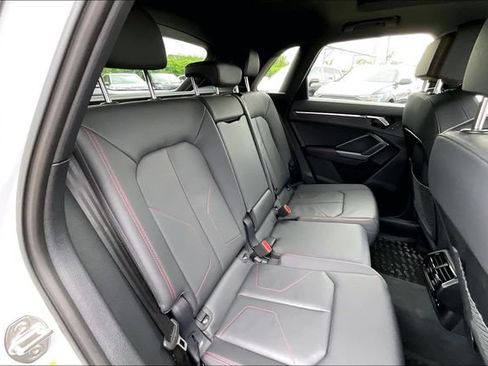 Certified 2025 Audi Q3 2.0T Premium Plus w/ Premium Plus Package AWD/4WD image 27