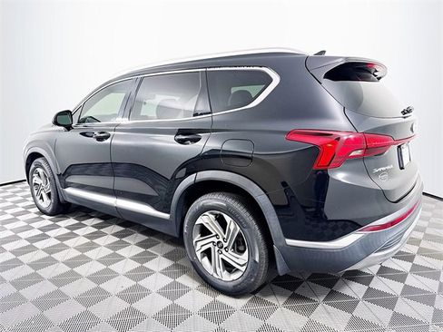 Used 2022 Hyundai Santa Fe SEL w/ Winter Weather Package image 3
