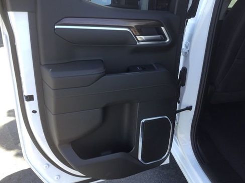 Used 2025 Chevrolet Silverado 1500 RST image 24