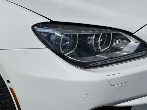 Used 2013 BMW M6 Convertible RWD image 10