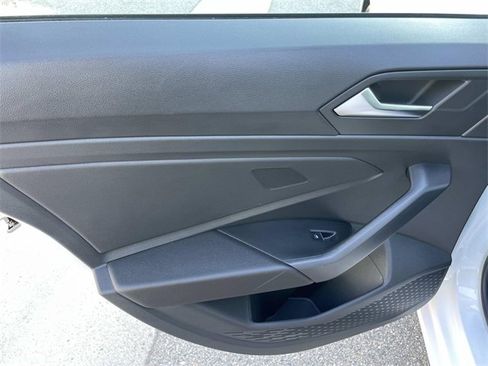 Used 2025 Volkswagen Jetta S image 21