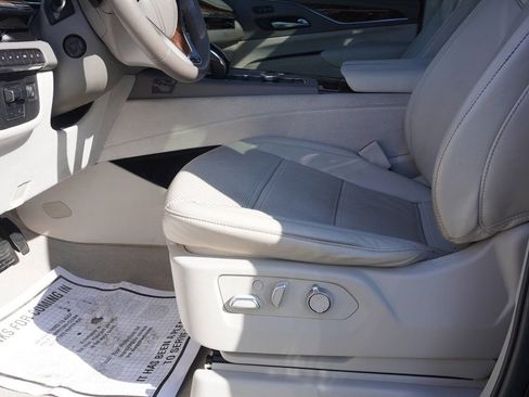 Used 2023 Cadillac Escalade ESV Premium Luxury Platinum w/ Heavy-Duty Trailer Package image 32