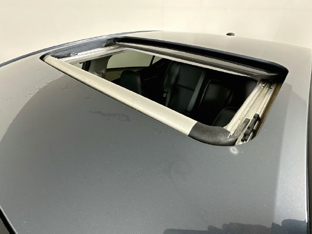 Used 2015 Toyota Corolla LE Premium FWD image 9