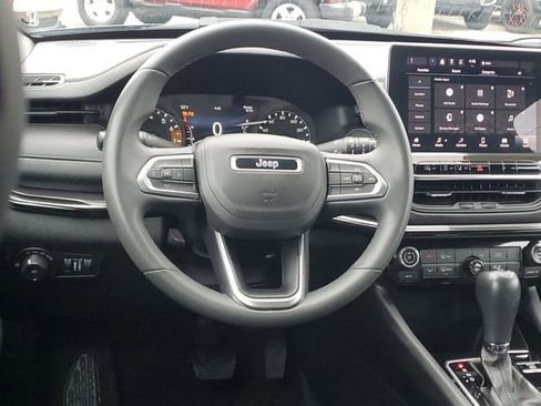 Used 2022 Jeep Compass Altitude image 11