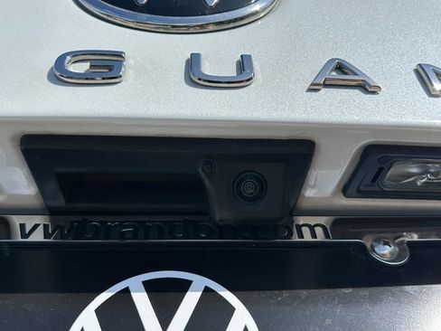 Certified 2023 Volkswagen Tiguan SE R-Line FWD image 48