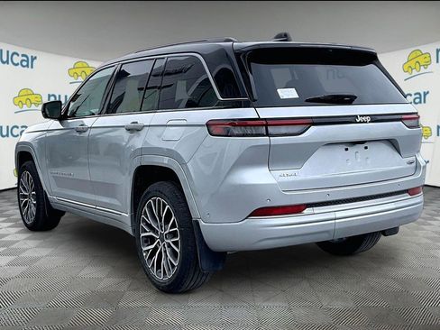 New 2026 Jeep Grand Cherokee Summit image 5