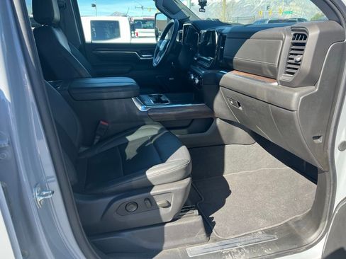 Certified 2024 GMC Sierra 2500 SLT w/ SLT Convenience Package AWD/4WD image 17
