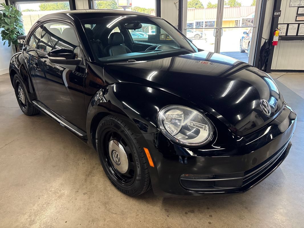Used 2013 Volkswagen Beetle 2.5 FWD image 15
