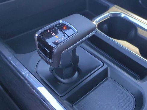 Used 2024 Chevrolet Silverado 1500 LTZ AWD/4WD image 16