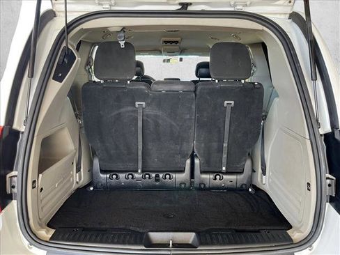 Used 2015 Dodge Grand Caravan SXT image 21