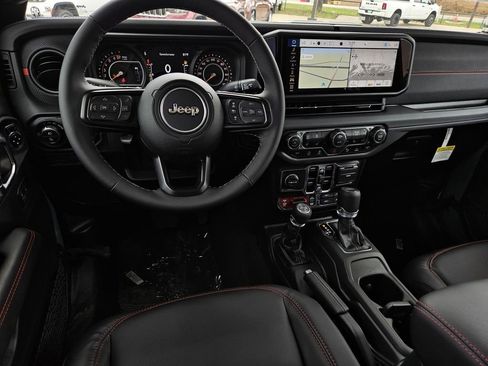 New 2025 Jeep Gladiator Rubicon image 20