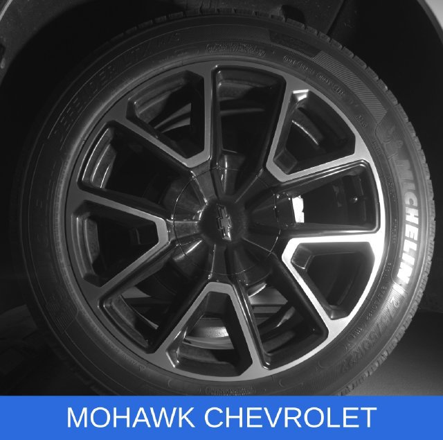 Used 2023 Chevrolet Suburban Premier AWD/4WD image 27