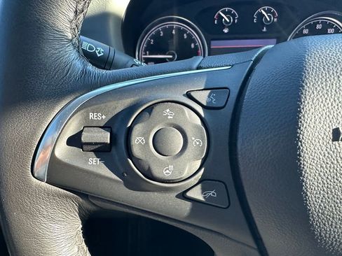 Used 2021 Buick Enclave Premium w/ Sun and Sites Package image 16