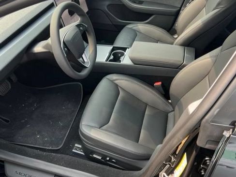Used 2024 Tesla Model 3 Long Range AWD/4WD image 4