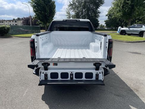 New 2026 GMC Sierra EV Elevation image 24