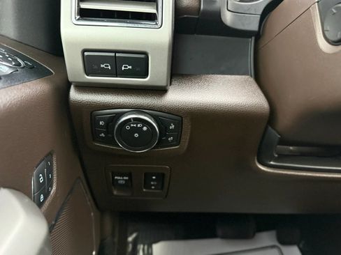 Used 2020 Ford F150 King Ranch w/ Equipment Group 601A Luxury AWD/4WD image 31