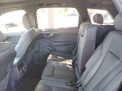Used 2020 Audi Q7 3.0T Prestige w/ Prestige Package AWD/4WD image 14