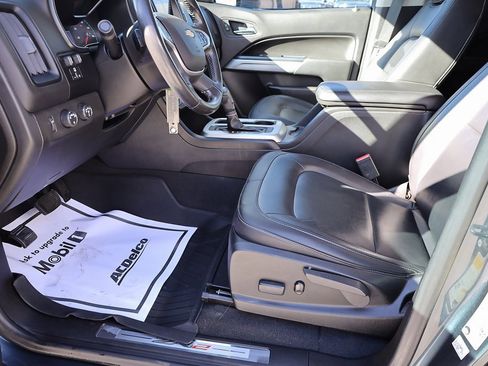 Used 2019 Chevrolet Colorado ZR2 image 11