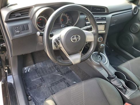 Used 2011 Scion tC image 19