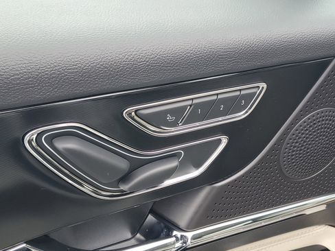 New 2026 Lincoln Corsair Premiere image 9