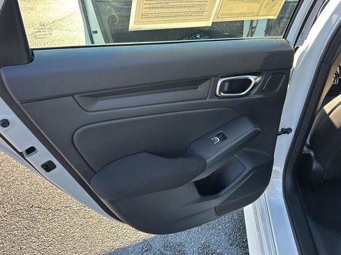 Used 2023 Honda Civic Sport image 15