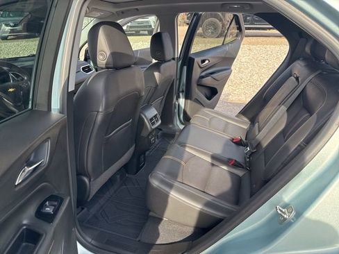 Used 2022 Chevrolet Equinox Premier AWD/4WD image 18