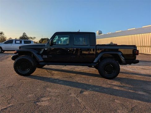 Used 2021 Jeep Gladiator Overland w/ Popular Equipment Package image 6