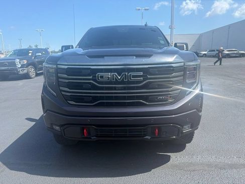 Used 2022 GMC Sierra 1500 AT4 w/ AT4 Premium Package AWD/4WD image 2
