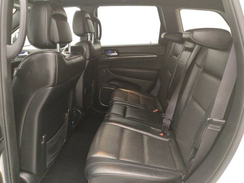 Used 2019 Jeep Grand Cherokee High Altitude AWD/4WD image 18