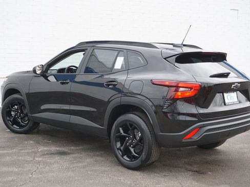 New 2026 Chevrolet Trax LT image 8