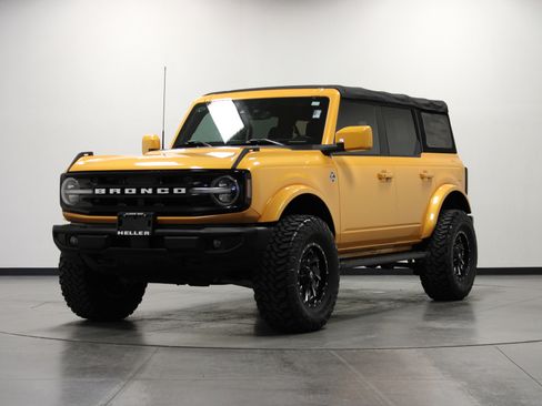 Used 2022 Ford Bronco Outer Banks image 8