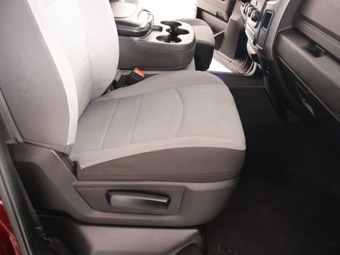 Used 2024 RAM 1500 Classic SLT AWD/4WD image 12