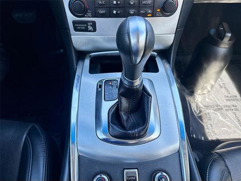 Used 2014 INFINITI Q60 Convertible w/ Premium Package image 17