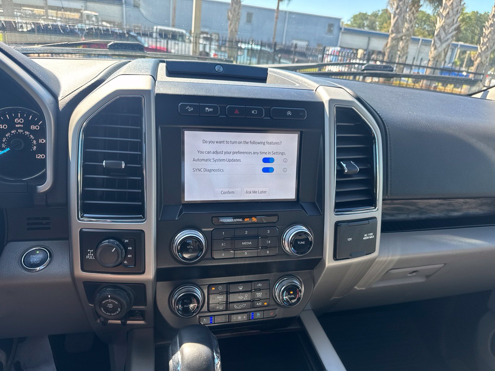 Used 2019 Ford F150 Lariat w/ Equipment Group 502A Luxury AWD/4WD image 29