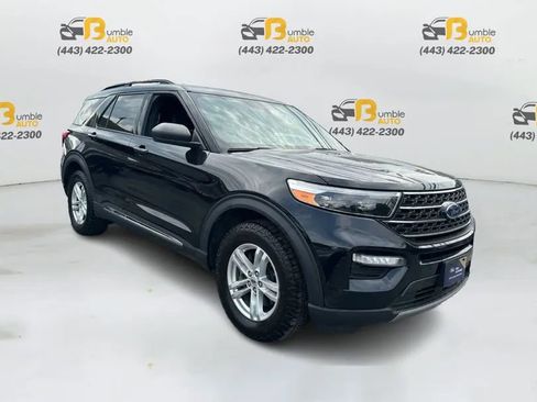 Used 2020 Ford Explorer XLT w/ Equipment Group 202A AWD/4WD image 3