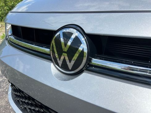New 2026 Volkswagen Jetta SE FWD image 10
