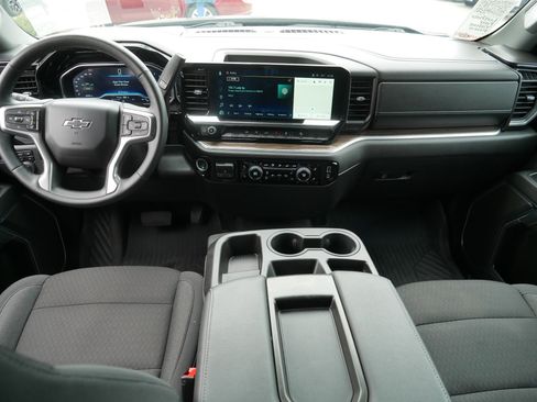 Used 2024 Chevrolet Silverado 1500 RST AWD/4WD image 10
