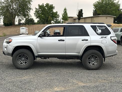 Certified 2020 Toyota 4Runner Venture AWD/4WD image 8