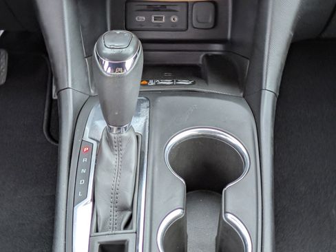 Used 2019 Chevrolet Equinox Premier FWD image 17