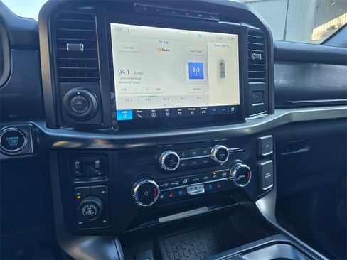 Used 2024 Ford F150 Lariat w/ FX4 Off-Road Package image 5
