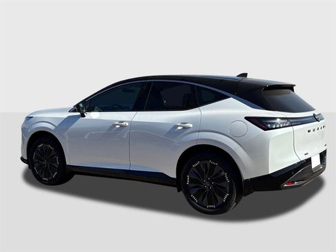 New 2026 Nissan Murano Platinum image 3