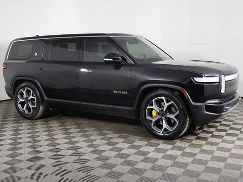 Used 2024 Rivian R1S Adventure image 15