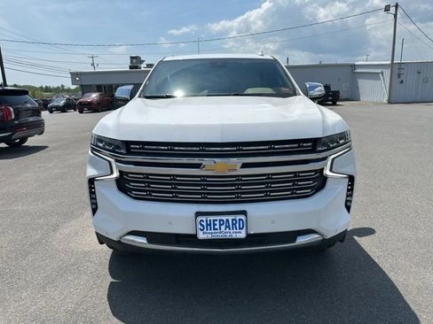 Used 2024 Chevrolet Tahoe Premier AWD/4WD image 2