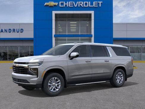New 2026 Chevrolet Suburban LS AWD/4WD image 2