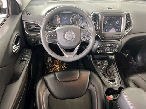 Used 2022 Jeep Cherokee Trailhawk image 21