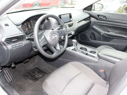 Used 2023 Nissan Altima 2.5 S image 12