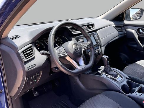 Used 2019 Nissan Rogue SV FWD image 15